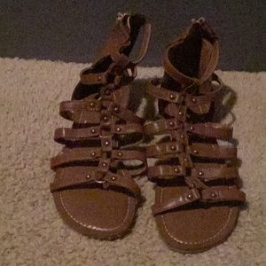 Dark tan sandals